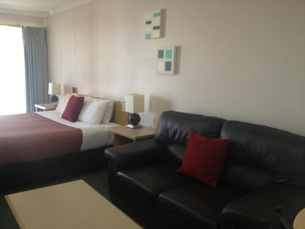 Rose Garden Motel Geelong Room photo